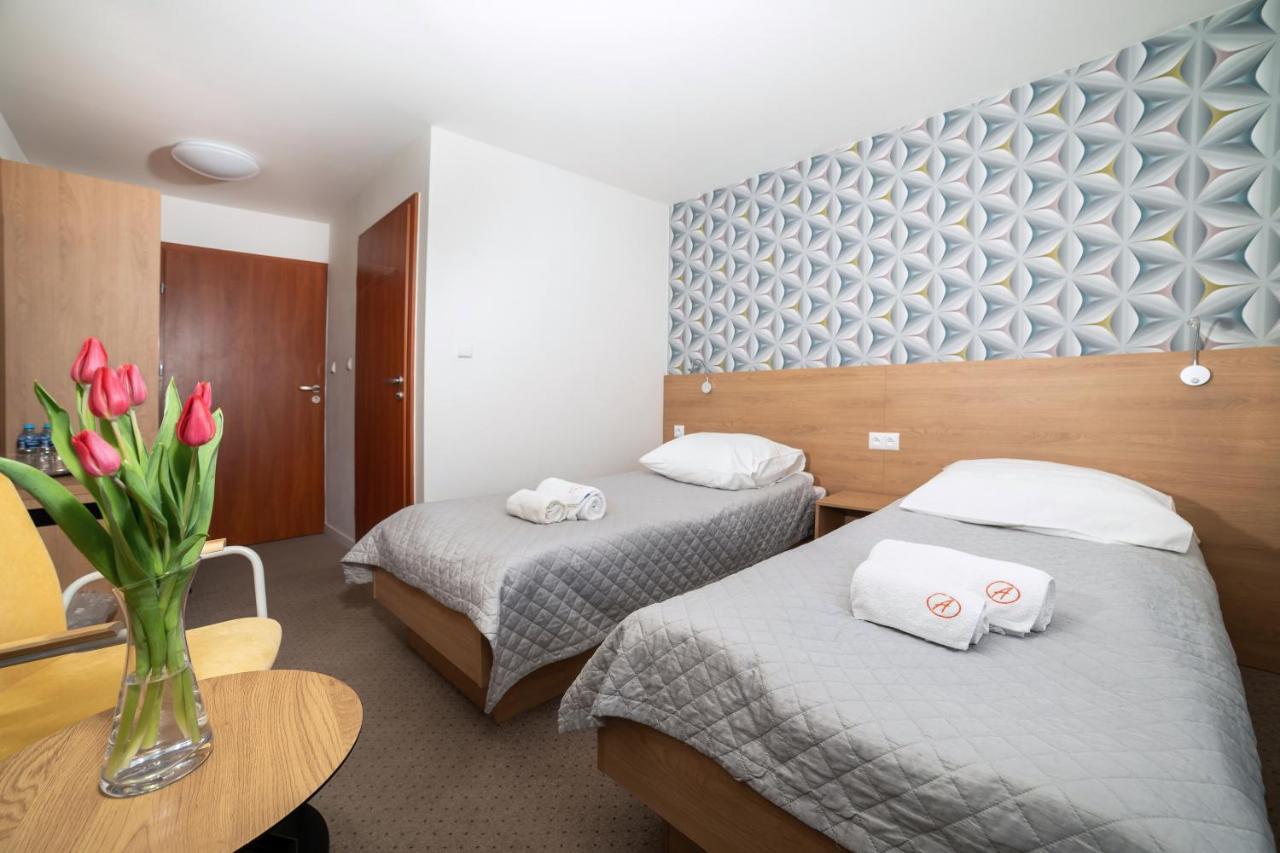 Hotel Angie Puszczykowo Ngoại thất bức ảnh